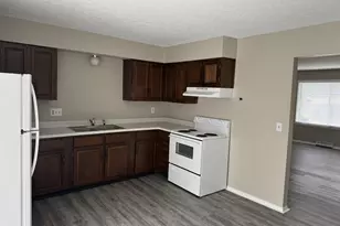 5430 Dale Ave, Loves Park, IL 61111 - Photo 3