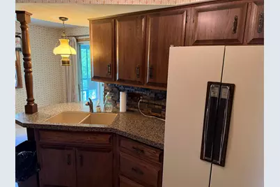 1894 N Ridge Drive, Freeport, IL 61032 - Photo 5