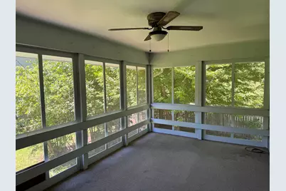 1894 N Ridge Drive, Freeport, IL 61032 - Photo 15