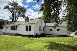 2020 N Rockton Ave, Rockford, IL 61103 - Photo 21