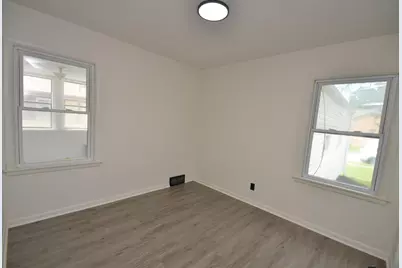 2020 N Rockton Avenue, Rockford, IL 61103 - Photo 13