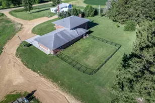 30319 Brookville A&b Rd, Lanark, IL 61046 - Photo 9
