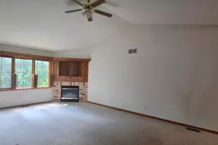 4150 Riverwood Dr, Loves Park, IL 61111 - Photo 3