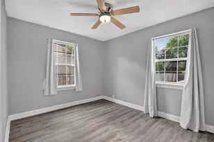 418 E Greenview Ave, Machesney Park, IL 61115 - Photo 11
