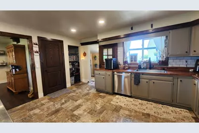 8999 Centerville Road, Capron, IL 61012 - Photo 9