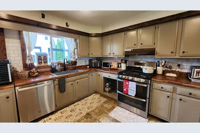 8999 Centerville Road, Capron, IL 61012 - Photo 11