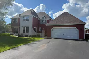 940 Beaver Pond Dr, Marengo, IL 60152 - Photo 1
