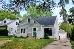 1826 Ohio Pkwy, Rockford, IL 61108 - Photo 1