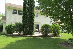 1052 Burke Dr, Freeport, IL 61032 - Photo 13
