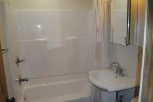521 Olive Ct, Loves Park, IL 61111 - Photo 9