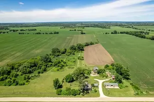 8983 Cemetery Rd, Winnebago, IL 61088 - Photo 57