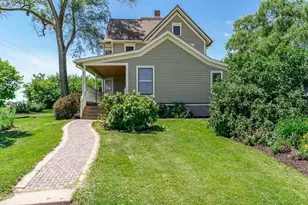 8983 Cemetery Rd, Winnebago, IL 61088 - Photo 3