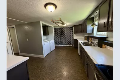 208 E Broad Street, Mount Carroll, IL 61053 - Photo 5