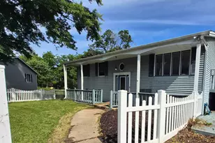 5773 Kirkwood Dr, Rockford, IL 61109 - Photo 1