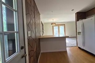 5773 Kirkwood Dr, Rockford, IL 61109 - Photo 9