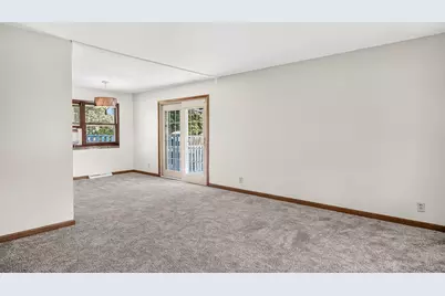 5773 Kirkwood Drive, Rockford, IL 61109 - Photo 5