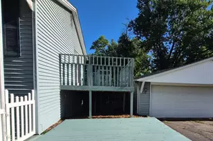 5773 Kirkwood Dr, Rockford, IL 61109 - Photo 3