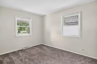 5773 Kirkwood Drive, Rockford, IL 61109 - Photo 15
