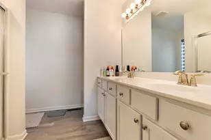 7152 Stearman Dr, Loves Park, IL 61111 - Photo 17