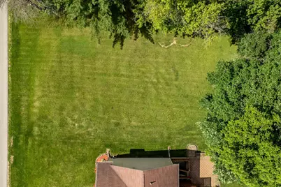 411 NE Staffordshire Drive, Poplar Grove, IL 61065 - Photo 3
