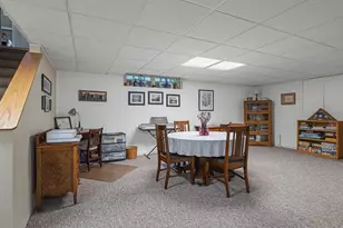 612 N Oak Knolls Ave, Rockford, IL 61107 - Photo 33