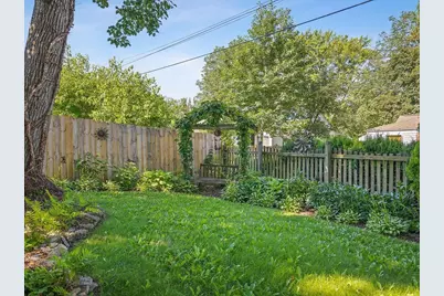 612 N Oak Knolls Avenue, Rockford, IL 61107 - Photo 43
