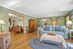 612 N Oak Knolls Ave, Rockford, IL 61107 - Photo 13