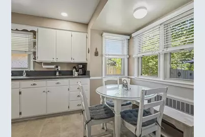 612 N Oak Knolls Avenue, Rockford, IL 61107 - Photo 31