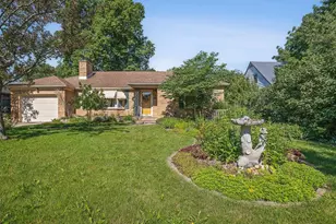 612 N Oak Knolls Ave, Rockford, IL 61107 - Photo 5