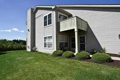 7685 Creek Bend, Rockford, IL 61114 - Photo 5