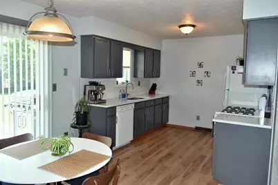 2610 Bluffside Drive, Rockford, IL 61109 - Photo 7