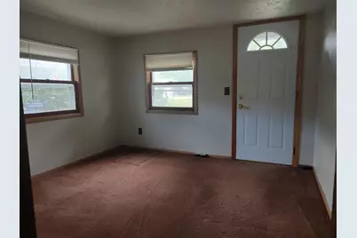 205 Pennsylvania Avenue, Loves Park, IL 61111 - Photo 5