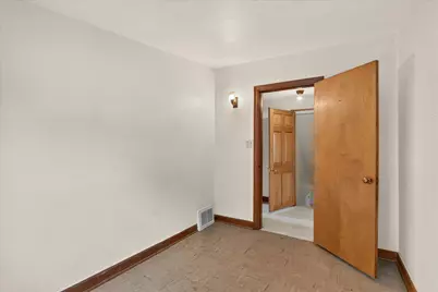 228 E Riverside Boulevard, Loves Park, IL 61111 - Photo 21