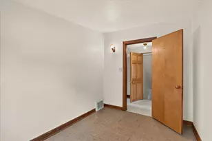 228 E Riverside Blvd, Loves Park, IL 61111 - Photo 21