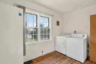 228 E Riverside Blvd, Loves Park, IL 61111 - Photo 27