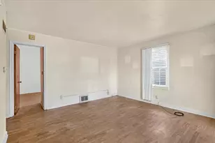 228 E Riverside Blvd, Loves Park, IL 61111 - Photo 7