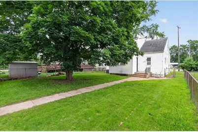 228 E Riverside Boulevard, Loves Park, IL 61111 - Photo 39