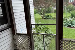 1526 W Lincoln Blvd, Freeport, IL 61032 - Photo 7