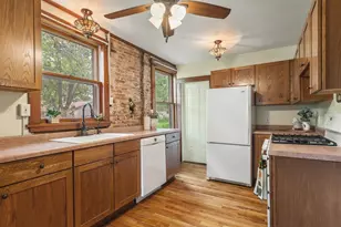 224 E 5th St, Pecatonica, IL 61063 - Photo 7