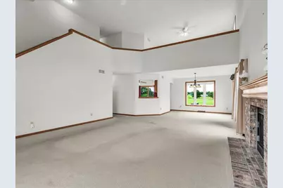 13033 Springhill Drive, Winnebago, IL 61088 - Photo 5