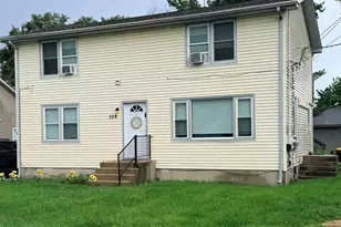 528 King St, Belvidere, IL 61008 - Photo 1