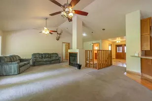 15792 York Center Rd, Thomson, IL 61285 - Photo 9