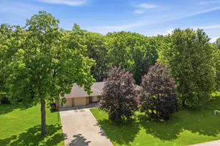 45 Roosevelt Dr, East Dubuque, IL 61025 - Photo 43