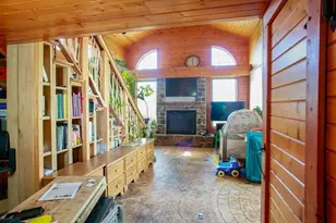 11935 W Raders Rd, Pearl City, IL 61062 - Photo 7