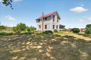 10112 E High Rd, Stillman Valley, IL 61084 - Photo 3