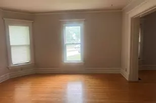 1030 Franklin Pl, Rockford, IL 61103 - Photo 3