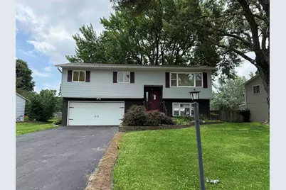 2015 W Revere Street, Freeport, IL 61032 - Photo 1