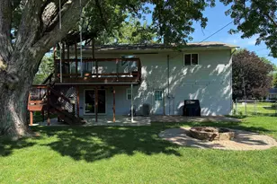 2015 W Revere St, Freeport, IL 61032 - Photo 17