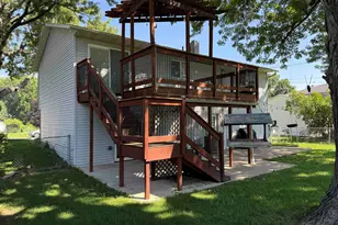 2015 W Revere St, Freeport, IL 61032 - Photo 15