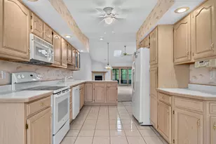 6207 Carriage Green Way, Rockford, IL 61108 - Photo 9